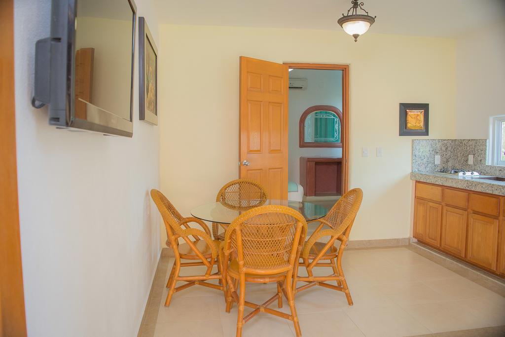 Bungalows Arena Dorada (Adults Only) Zihuatanejo Exteriér fotografie